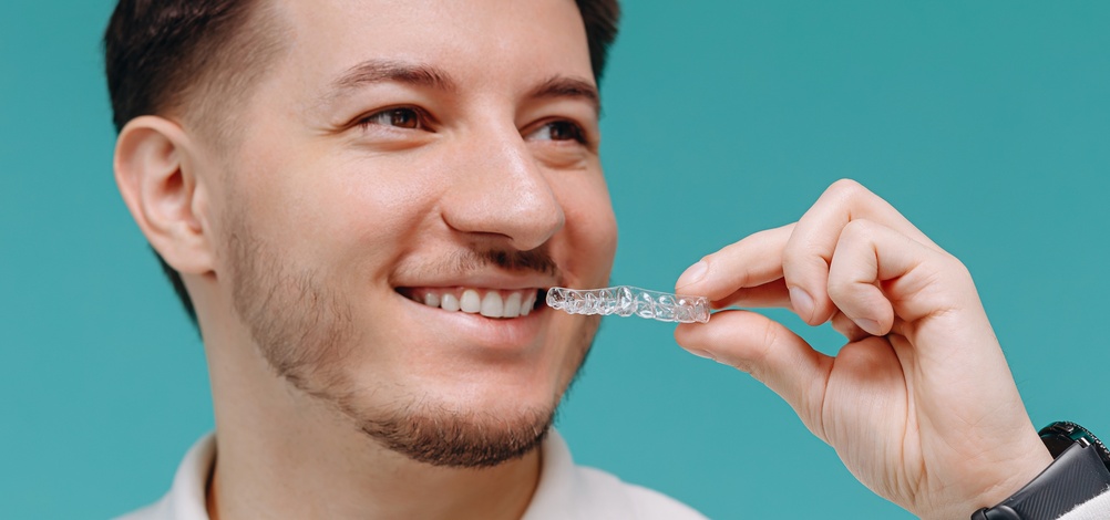 can invisalign fix gaps crowding and overbites
